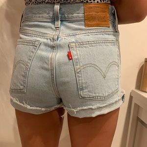 levi denim wedgie shorts